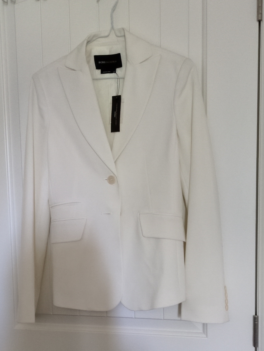 BCBGMaxAzria White Single-Button Tailored Blazer